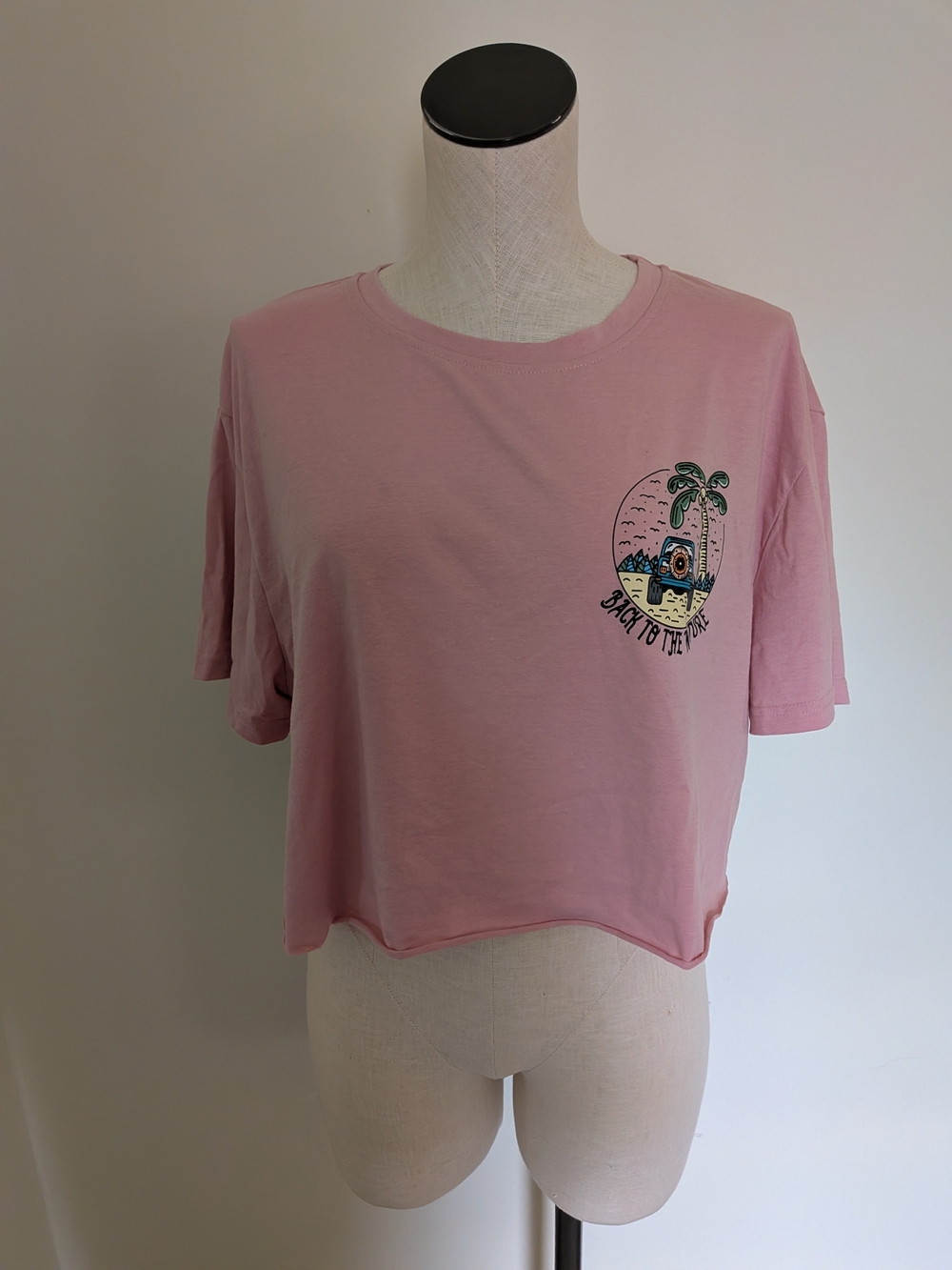 ROMWE Pink Cropped Graphic Tee with Beach Print